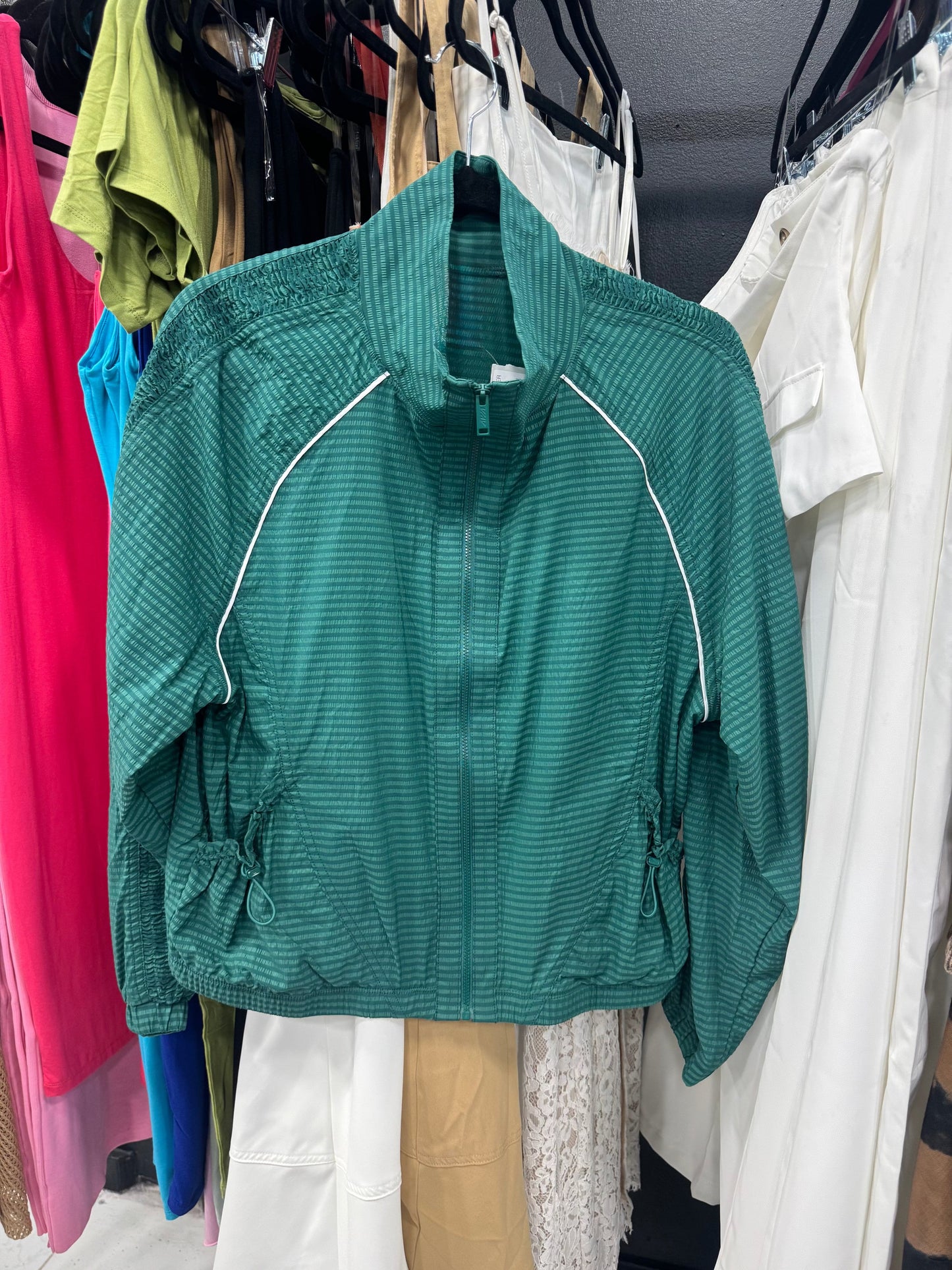 GREEN WINDBREAKER