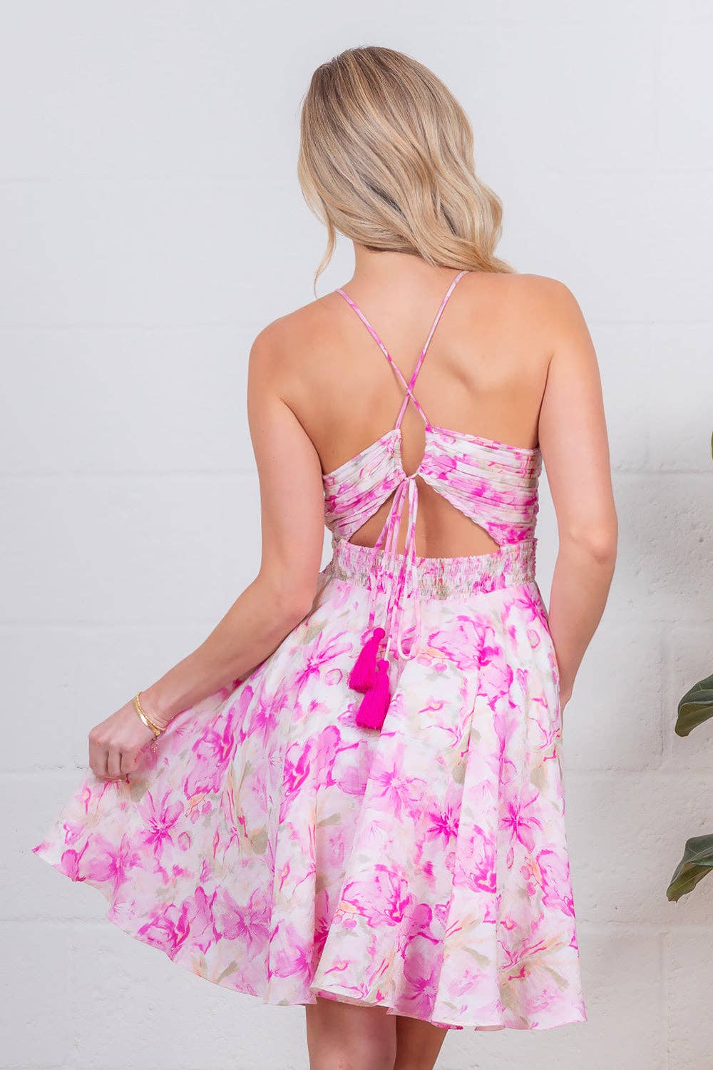 Floral lace up back mini dress (Pink)