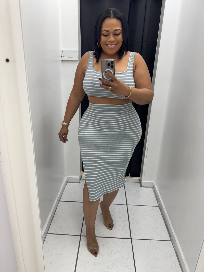 Stripe Crop Top And Skirt Set (Heather Grey)