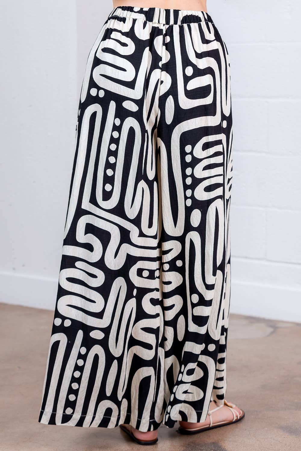 PRINTED PLEATED LONG PANTS (BLACK & WHITE)