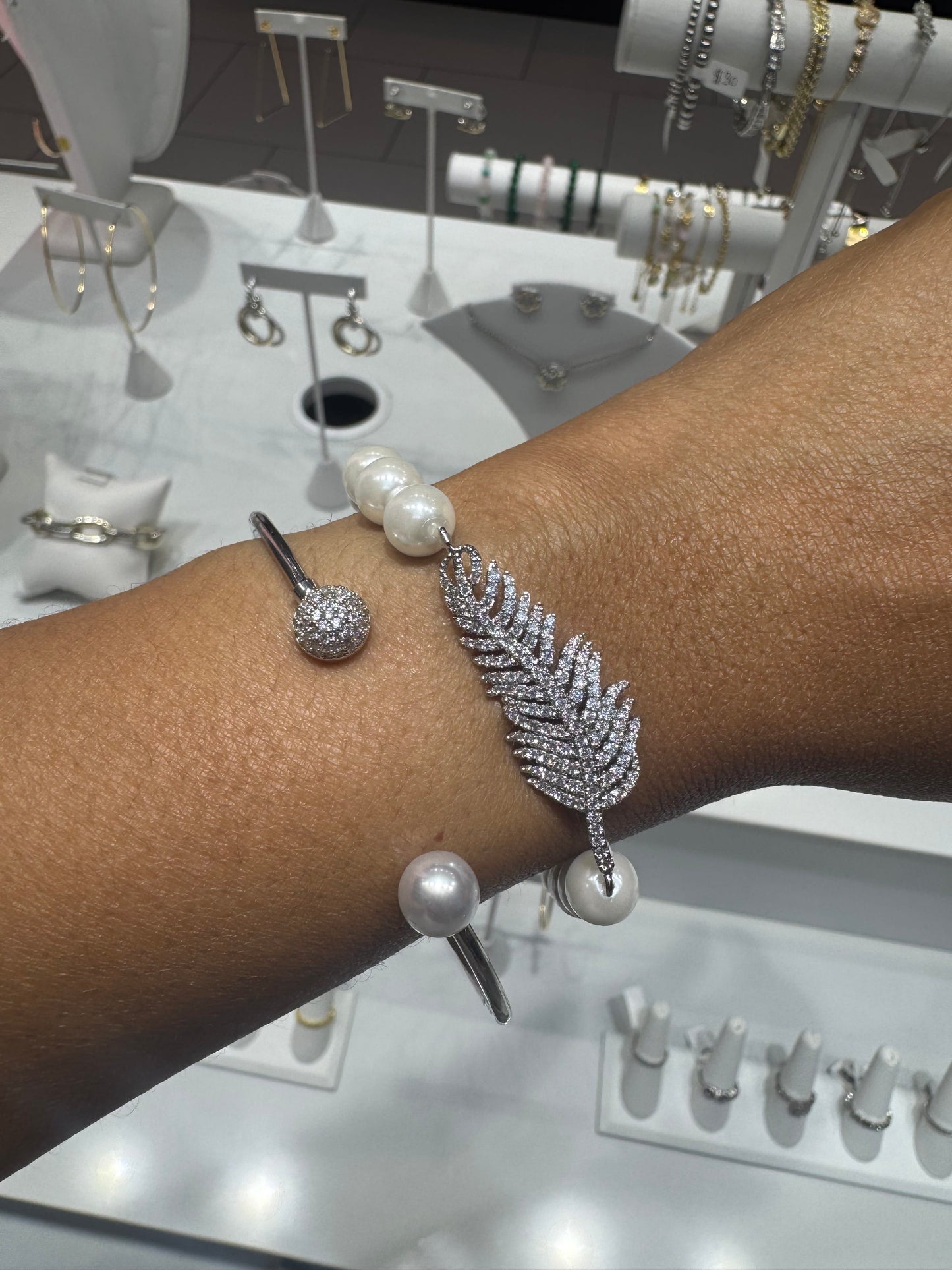Pearl Leaf Bracelet