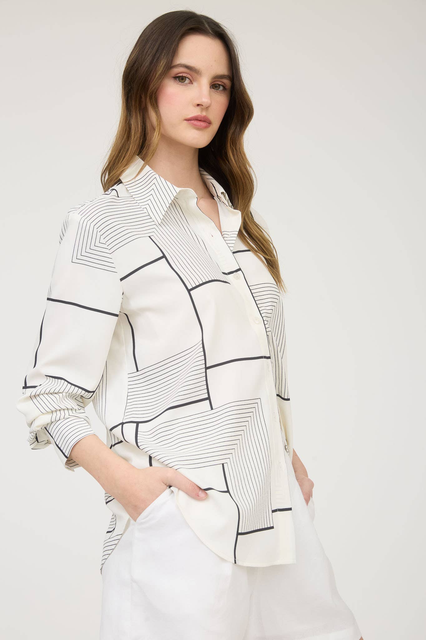 GEO PATTERN COLLARED LONG SLEEVE BUTTON DOWN SHIRT