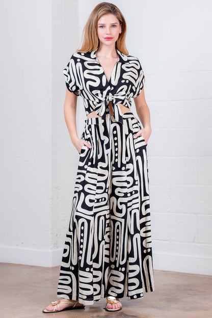 PRINTED PLEATED LONG PANTS (BLACK & WHITE)