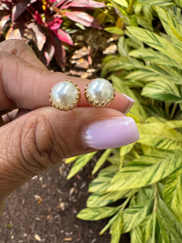 Claw Pearl Earrings