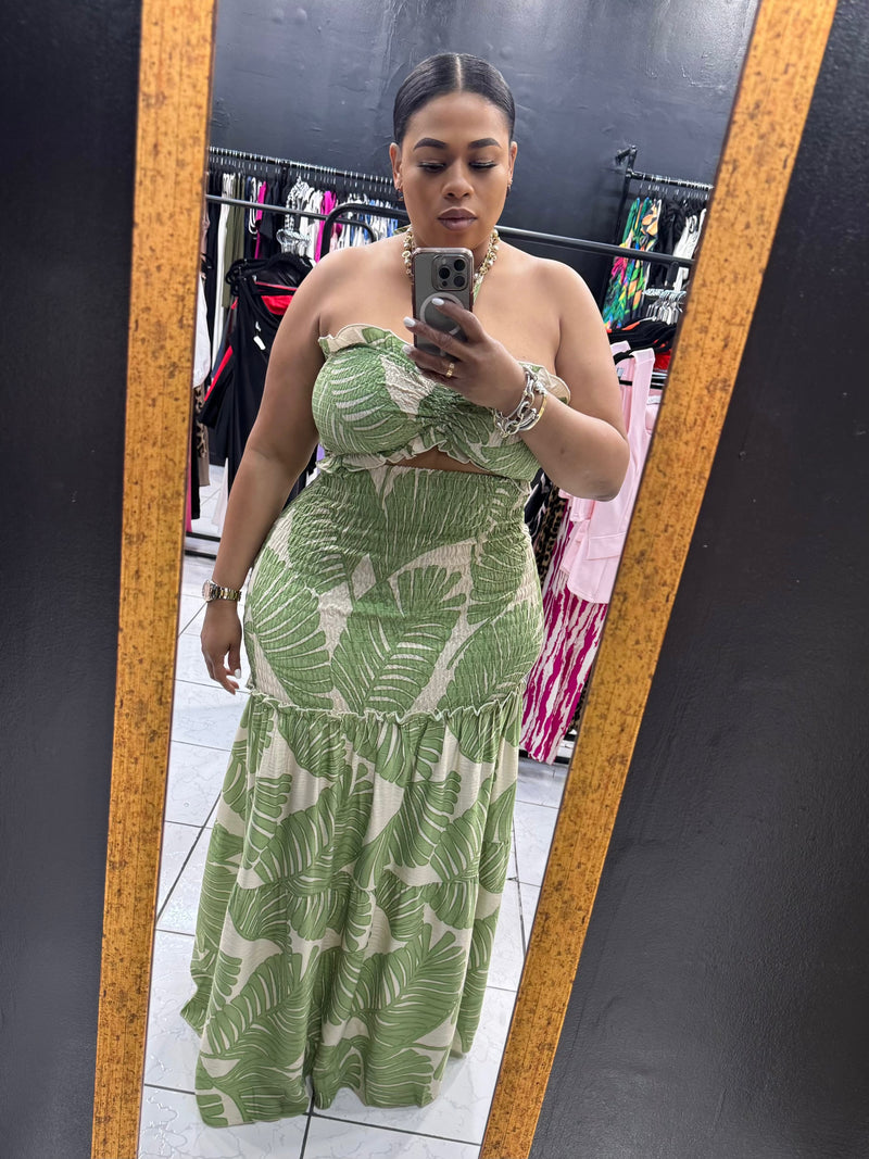 TROPICAL LEAVES SCRUNCH MAXI DRESS (GREEN)