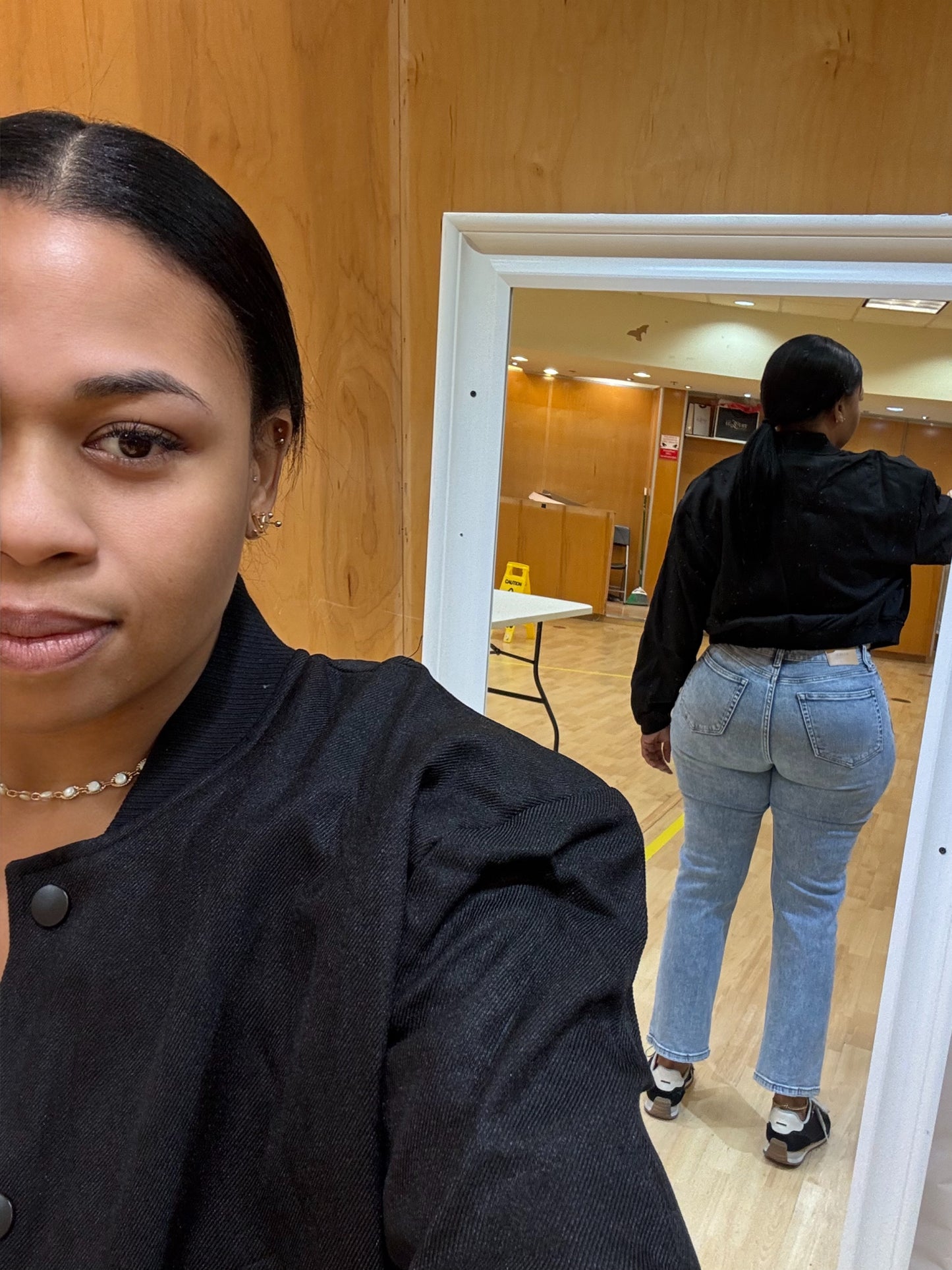 Button-Up Bomber Jacket With Ribbed Cuffs (Black)