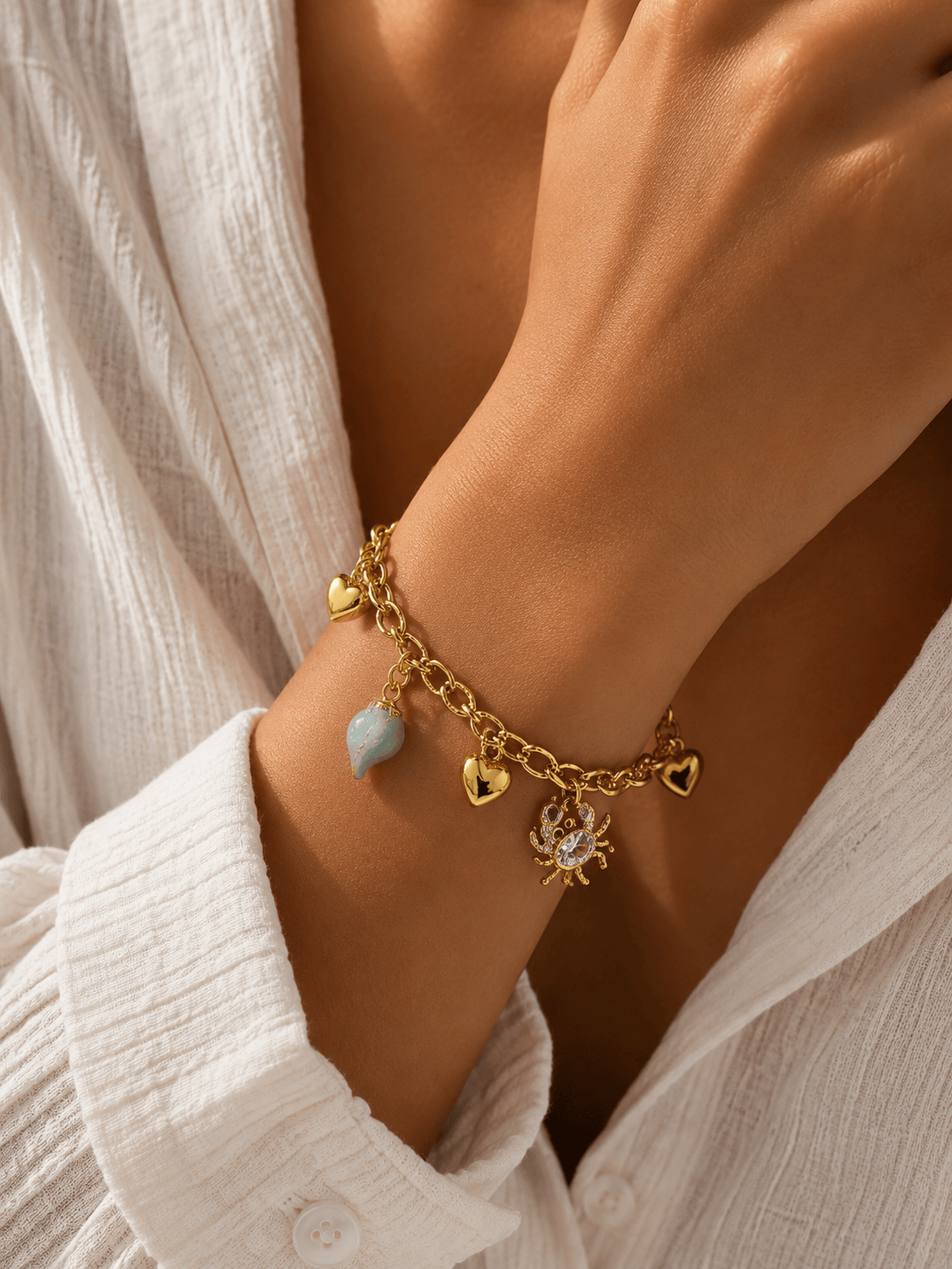 Coastal Love Charm Bracelet
 (Gold)