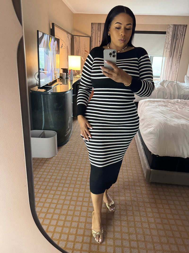 STRIPE BOAT NECK SWEATER MAXI DRESS BLACK-OFF WHITE
