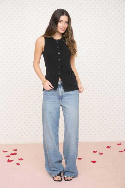 BUTTON DOWN SLEEVELESS SPLIT HEM KNIT VEST