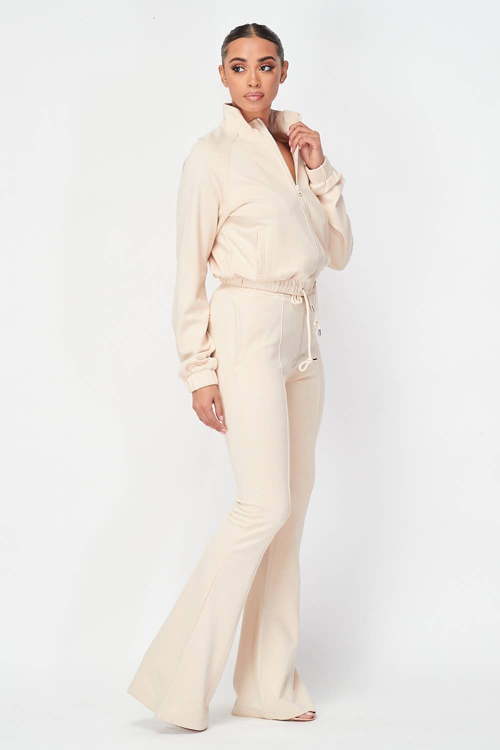 TRACK JACKET FLARED TRACK PANTS SET (CREAM)
