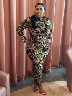 Open Back Cheetah Print Long Sleeve Bodycon V Neckline Mid Dress “Black & Brown”