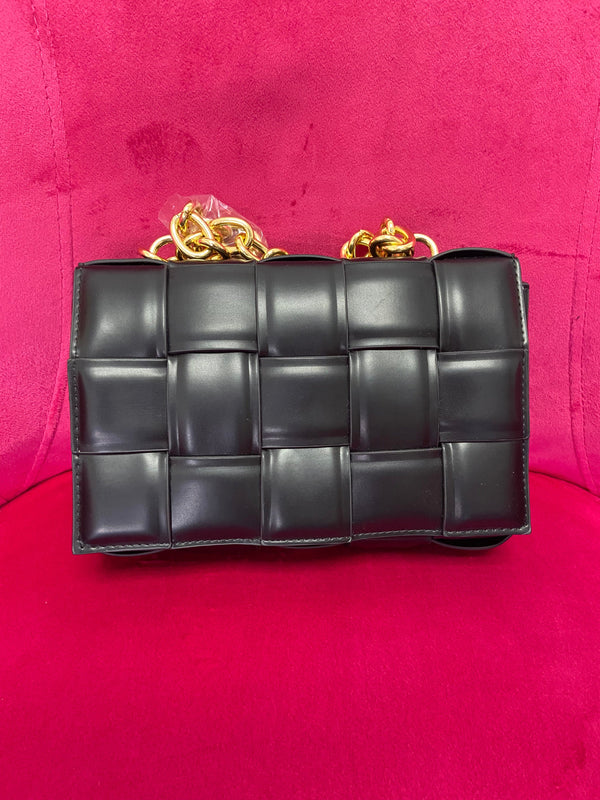 Chain Chic Bag With Gold Chain Strap “Black”