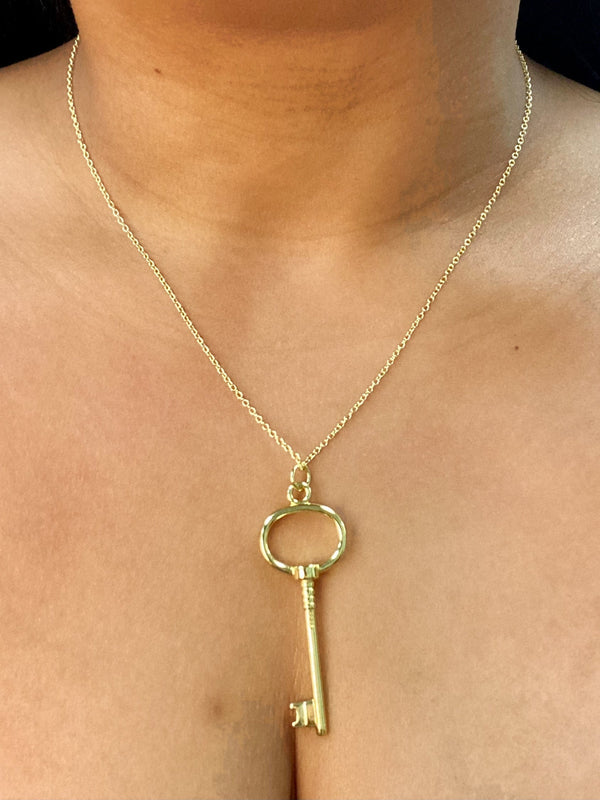 Gold Key Pendant & Chain